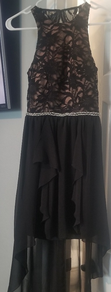 Hi-Low Evening Gown 💃